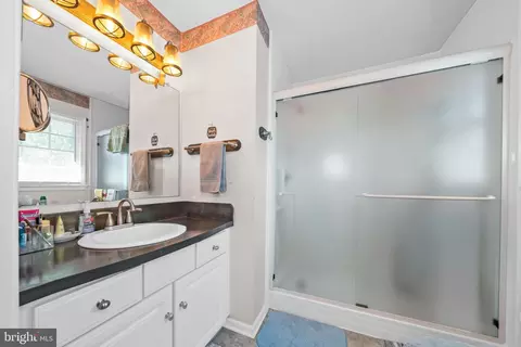 Bath - 3 Allara Ct, Bear, DE 19701 photo 1 of 3