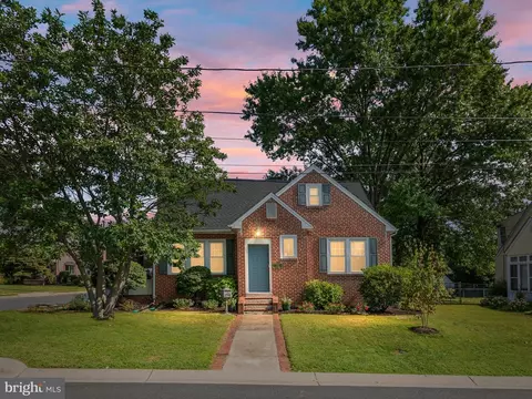 301 Maple, Bellefonte, DE 19809