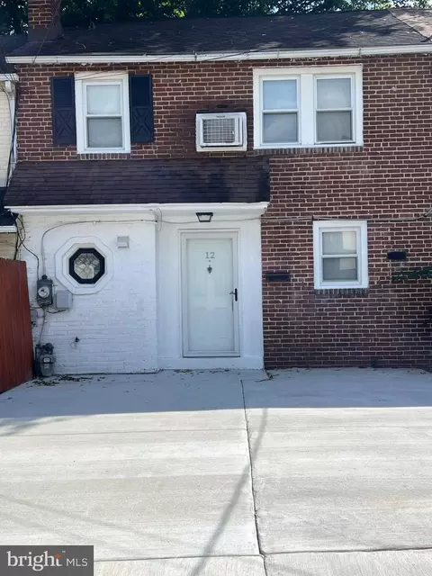 12 Polk Dr, Wilmington, DE 19809
