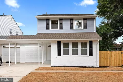 738 W Birchtree Ln, Claymont, DE 19703