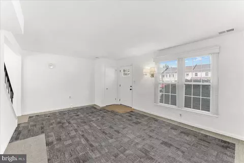 20 Patrick Henry Ct, Newark, DE 19711 photo 4