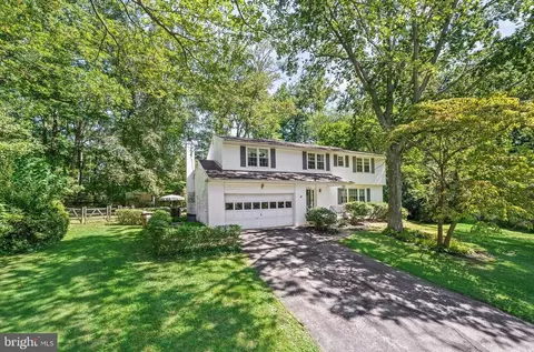 14 Majestic Ct, Wilmington, DE 19810