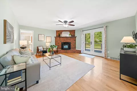 Living - 2603 Ebright Rd, Wilmington, DE 19810 photo 5 of 8