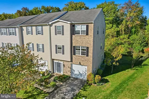 220 Camerton Ln, Townsend, DE 19734