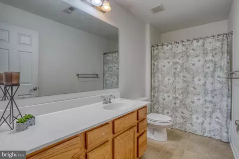 Bath - 506 Aviemore Dr, Townsend, DE 19734 photo 3 of 4