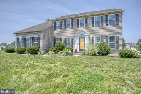 Exterior - 506 Aviemore Dr, Townsend, DE 19734 photo 2 of 3