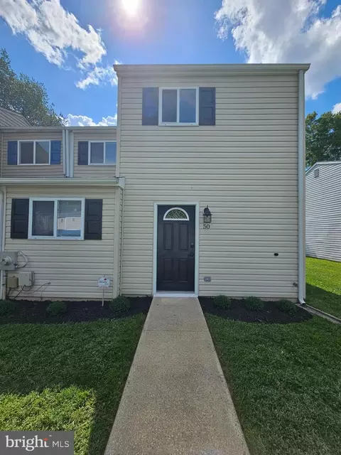 50 Egret Ct, Newark, DE 19702