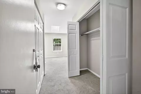 Entry Way - 685 Corsica Ave, Bear, DE 19701 photo 3 of 4