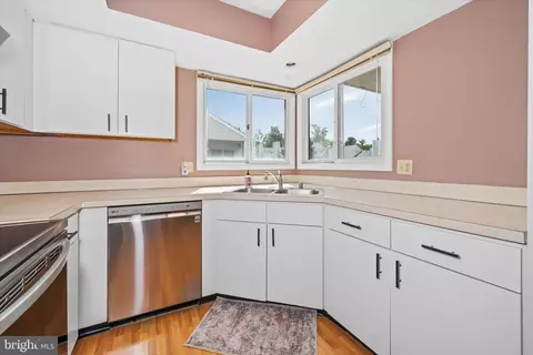 402 Creekside Dr, Newark, DE 19711 photo 15