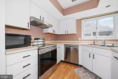402 Creekside Dr, Newark, DE 19711 photo 13