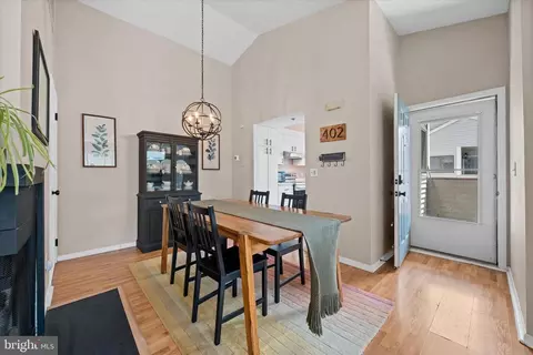 402 Creekside Dr, Newark, DE 19711 photo 12
