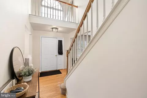 Entry Way - 218 Fieldstone Crossing Dr, Bear, DE 19701 photo 2 of 10
