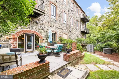 1706 N Park Dr #B2, Wilmington, DE 19806