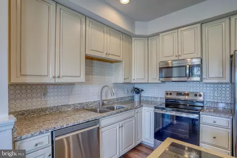 Kitchen - 414 Goodwick Dr, Middletown, DE 19709 photo 3 of 3
