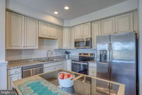 Kitchen - 414 Goodwick Dr, Middletown, DE 19709 photo 2 of 3