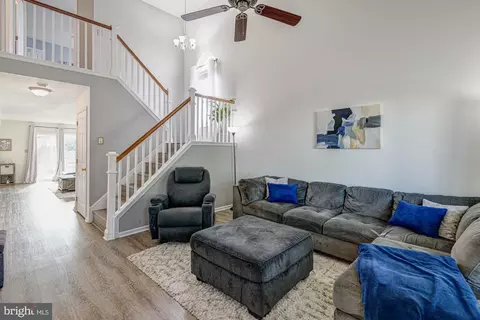 Entry Way - 6 Kimberly Dr, Middletown, DE 19709 photo 1 of 4