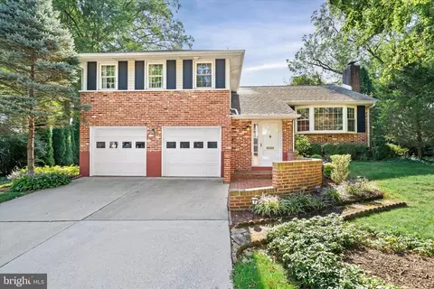 2002 Eden Rd, Wilmington, DE 19810