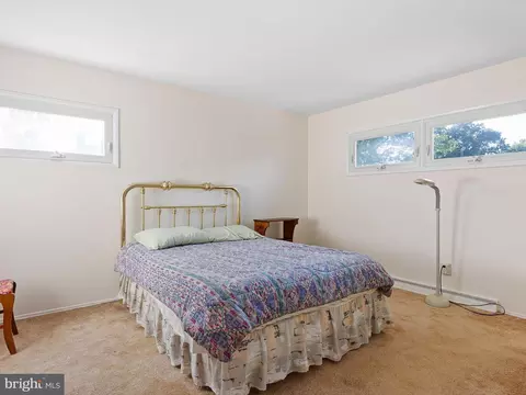Bedroom - 10 Davies Rd, Newark, DE 19713 photo 1 of 4