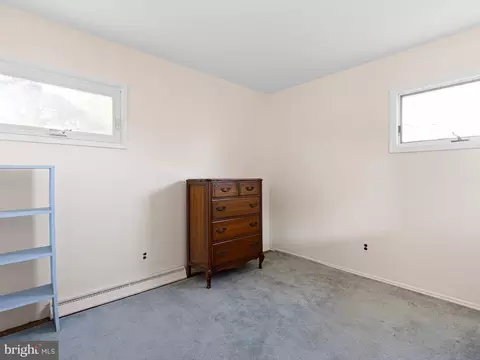 Bedroom - 10 Davies Rd, Newark, DE 19713 photo 4 of 4
