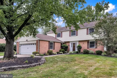3002 Maple Shade Ln, Wilmington, DE 19810