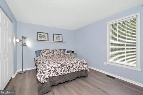 Bedroom - 154 Bartley Dr, Newark, DE 19702 photo 5 of 8