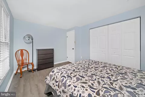 Bedroom - 154 Bartley Dr, Newark, DE 19702 photo 6 of 8