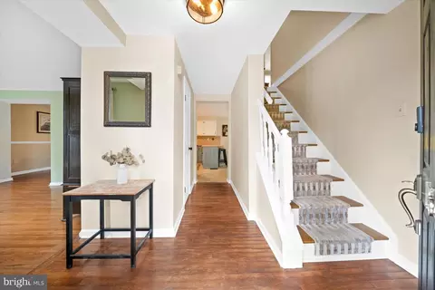 Entry Way - 154 Bartley Dr, Newark, DE 19702 photo 1 of 4