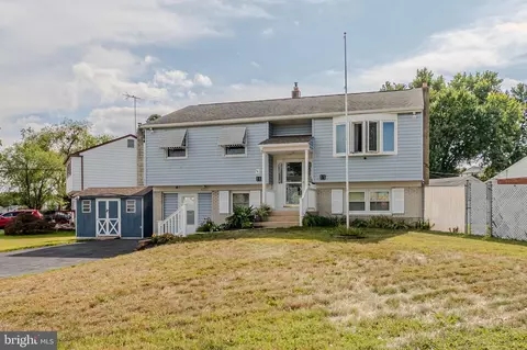 11 N Independence Blvd, New Castle, DE 19720
