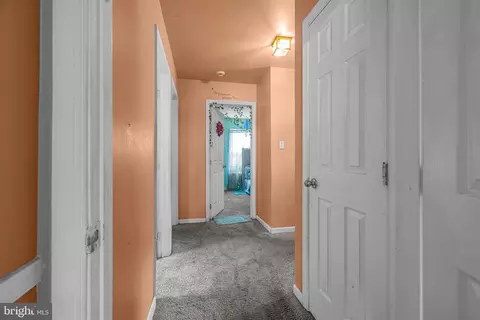 Entry Way - 28 Paxton Ln, Bear, DE 19701 photo 6 of 7