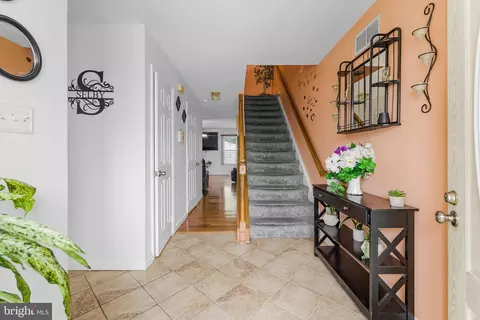 Entry Way - 28 Paxton Ln, Bear, DE 19701 photo 1 of 7