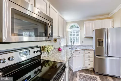 Kitchen - 367 E Harvest Ln, Middletown, DE 19709 photo 3 of 4