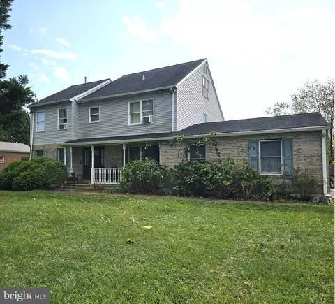 102 Crystal Run Dr, Middletown, DE 19709