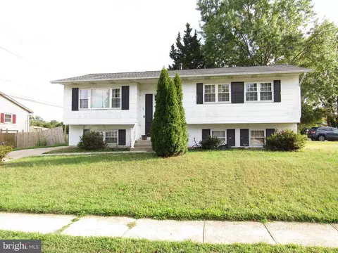 25 Glyn Dr, Newark, DE 19713