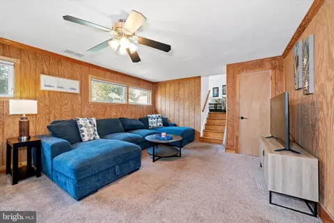 Living - 47 Ruby Dr, Claymont, DE 19703 photo 3 of 3