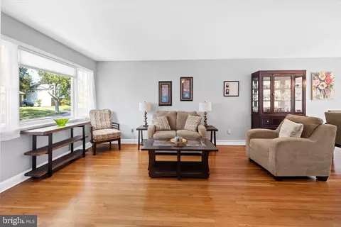 Living - 47 Ruby Dr, Claymont, DE 19703 photo 1 of 3