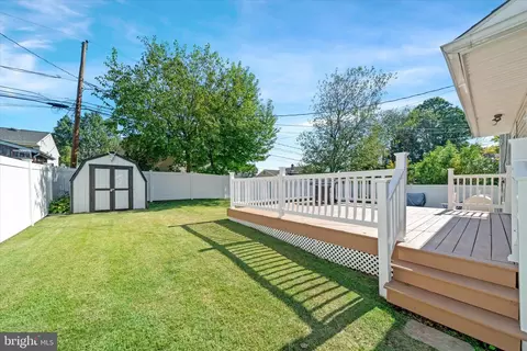 Exterior - 47 Ruby Dr, Claymont, DE 19703 photo 10 of 10
