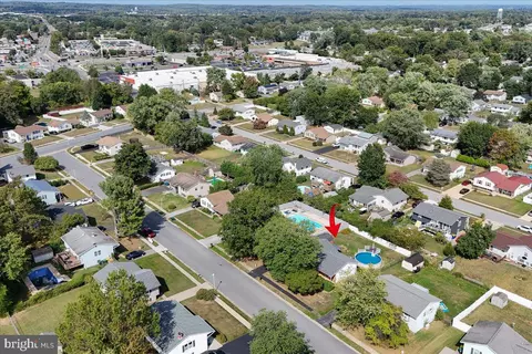 View/Area - 812 Broadfield Dr, Newark, DE 19713 photo 3 of 4