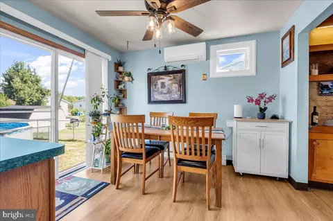 Dining - 812 Broadfield Dr, Newark, DE 19713 photo 1 of 1