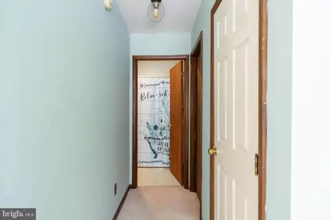 Entry Way - 865 Silver Run Rd, Middletown, DE 19709 photo 5 of 8