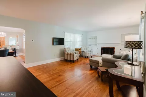 Living - 107 E Hoffecker St, Middletown, DE 19709 photo 1 of 4