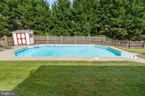 Exterior - 8 Wortham Ct, Bear, DE 19701 photo 17 of 21