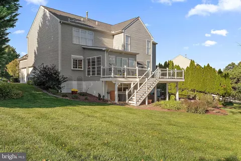 Exterior - 205 Robin Redbreast Rd, Newark, DE 19711 photo 10 of 13