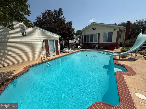 22 E Balbach Ave, New Castle, DE 19720 photo 3
