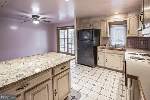 Kitchen - 1908 Prospect Rd, Wilmington, DE 19805 photo 2 of 2