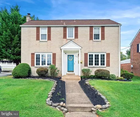 231 Pinehurst Rd, Wilmington, DE 19803