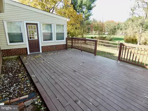Exterior - 16 Carol Ann Ct, Bear, DE 19701 photo 10 of 15