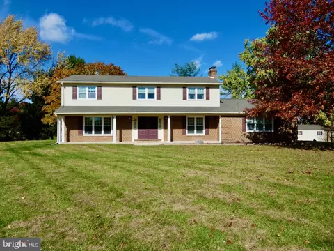 16 Carol Ann Ct, Bear, DE 19701