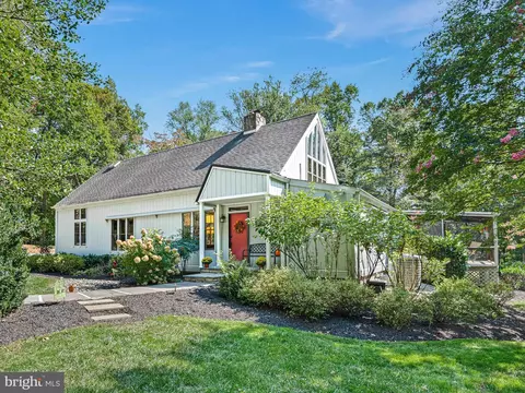 2315 Fells Ln, Wilmington, DE 19808