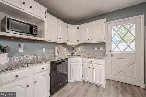 Kitchen - 607 Ilse Dr, Newark, DE 19713 photo 1 of 1