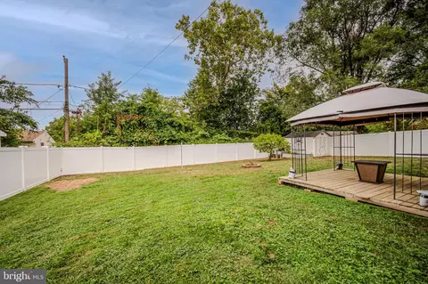 Exterior - 607 Ilse Dr, Newark, DE 19713 photo 5 of 5